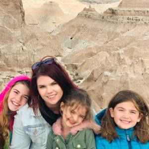 Meet your Posher, Hallie